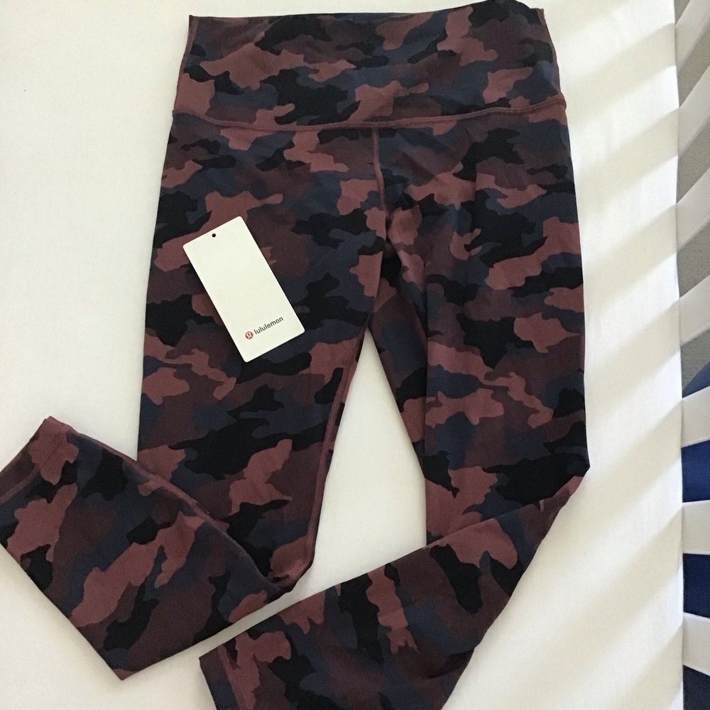 Lululemon Wunder Under HR leggings camo with free bag